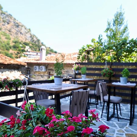 Ador Boutique Hotel Berat Zewnętrze zdjęcie
