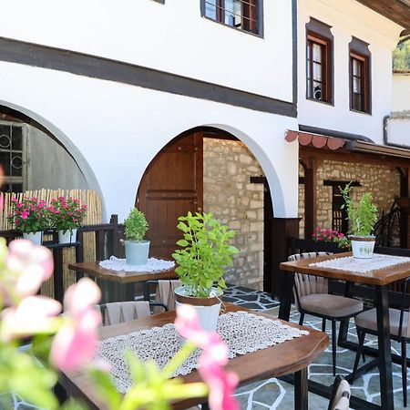 Ador Boutique Hotel Berat Zewnętrze zdjęcie
