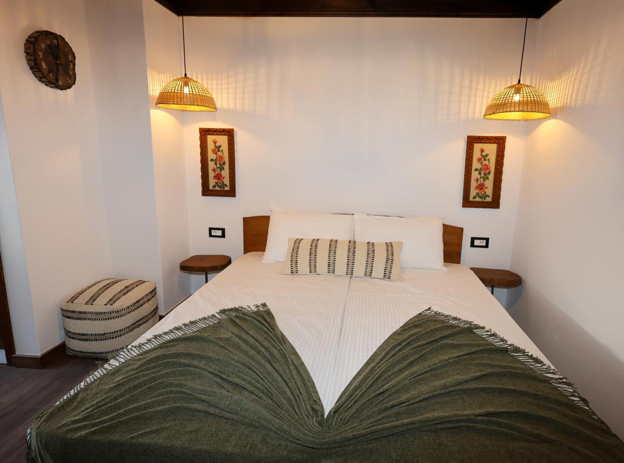 Ador Boutique Hotel Berat Zewnętrze zdjęcie