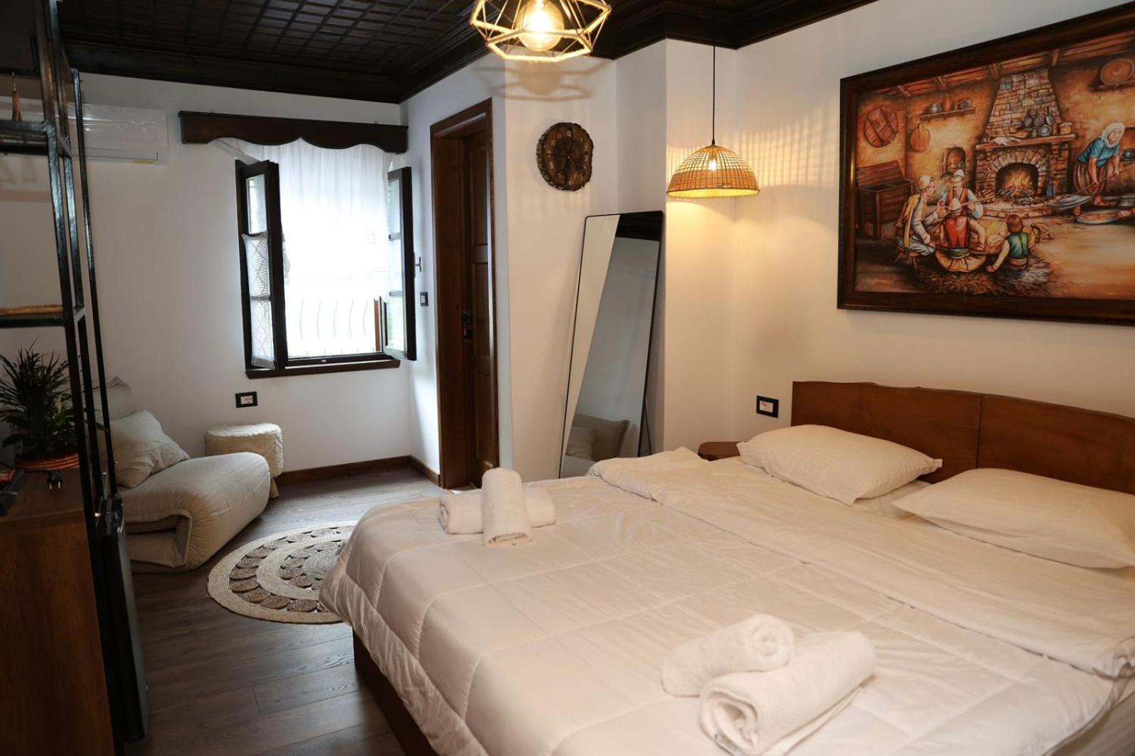 Ador Boutique Hotel Berat Zewnętrze zdjęcie
